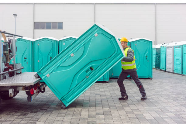 Types of Portable Toilets We Offer in El Cerro Mission, NM